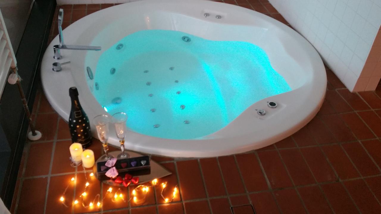 Suites Niditas Yuso Ngoại thất bức ảnh